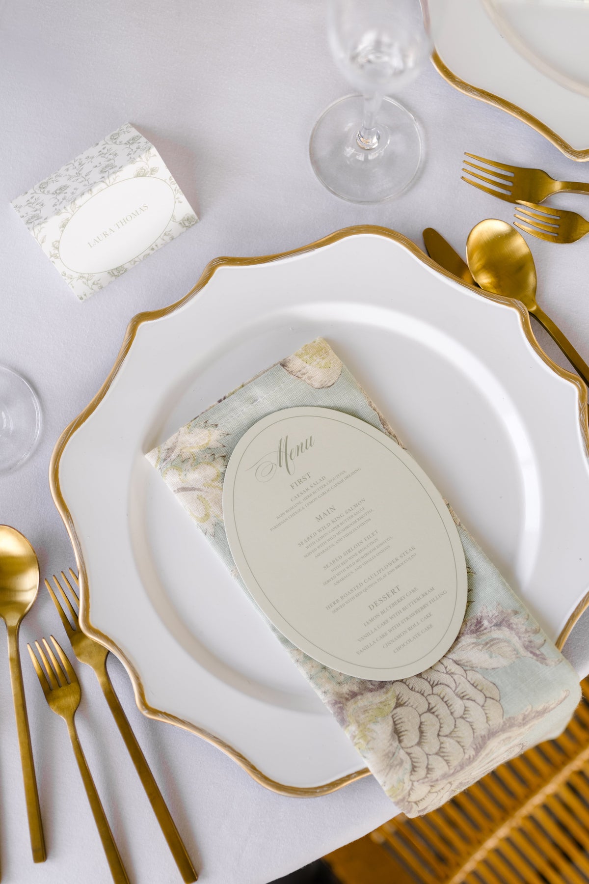 Hannah & Cameron’s Timeless Spring Wedding in Savannah, Georgia