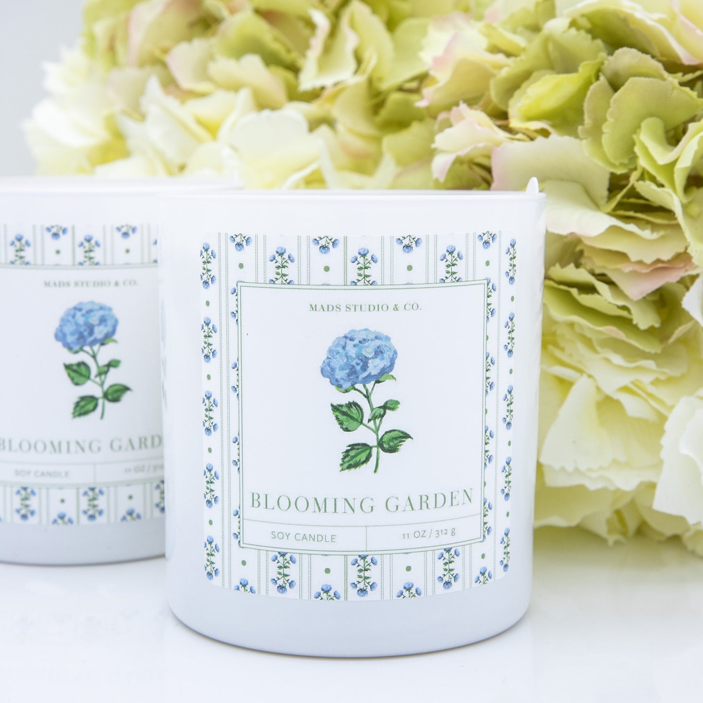 Hydrangea Blooming Garden Soy Candle –11 oz